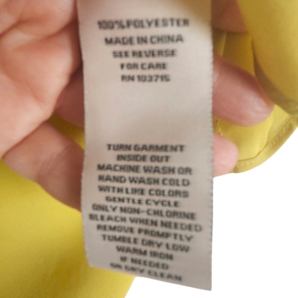 Size M Yellow Mustard Sleeveless Blouse Elegant and Vibrant - Picture 9 of 9